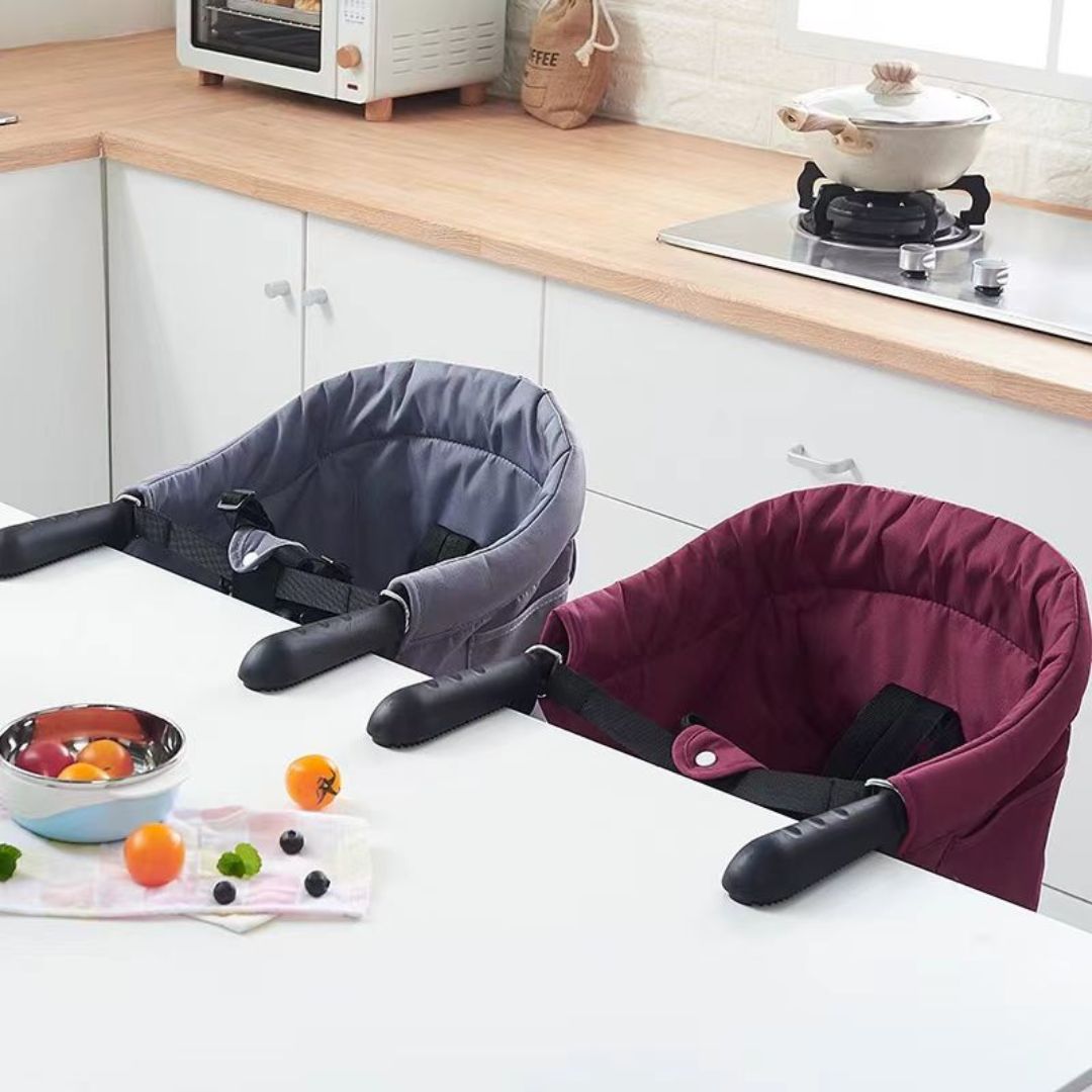 Clip’N’Dine Nomade™ – Siège pour table bébé pliable & sûr
