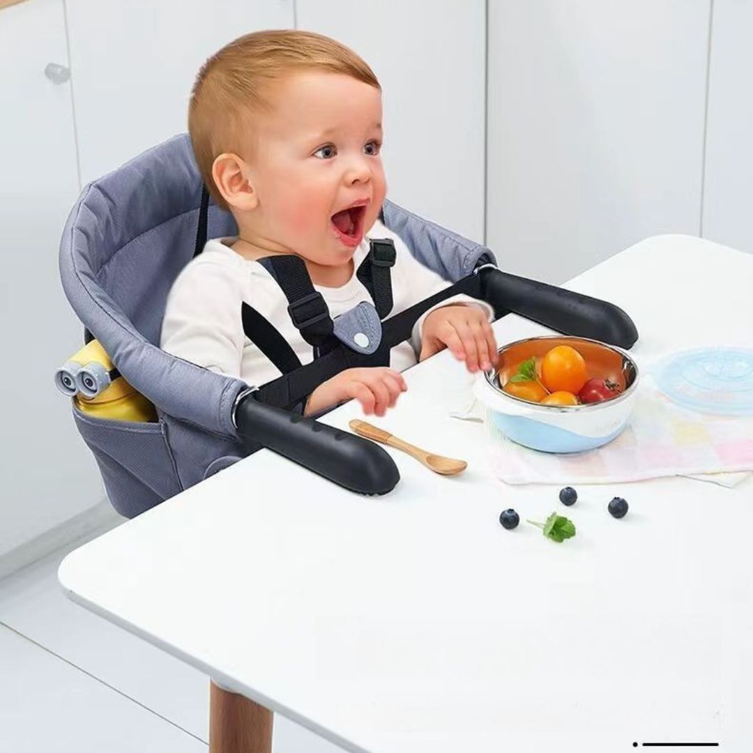 Clip’N’Dine Nomade™ – Siège pour table bébé pliable & sûr