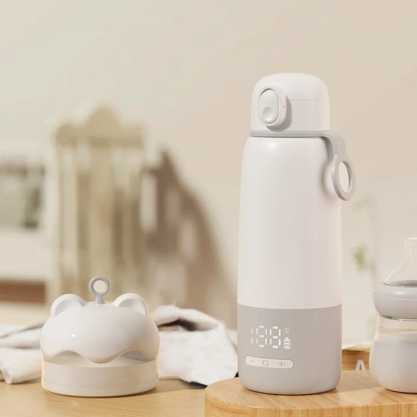 ThermiGo Pure™ – Chauffe-biberon nomade précis & sécurisé