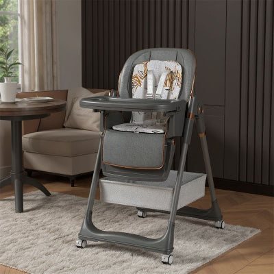 Chaise haute bébé évolutive grise réglable en hauteur avec dossier ergonomique, harnais 5 points et panier de rangement, alliant sécurité et élégance pour devenir la meilleure chaise haute évolutive à la maison.