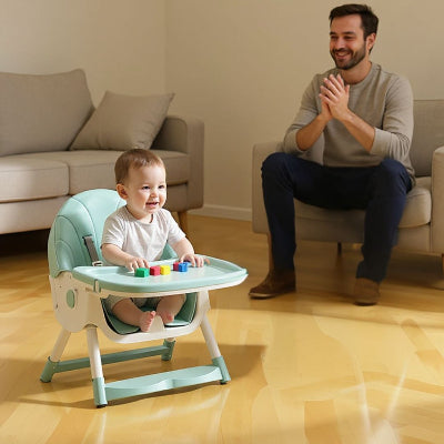 Chaise haute bébé pliable transformée en chaise basse pour repas ou jeux, design beige avec siège de table bébé pratique et sécurisé.