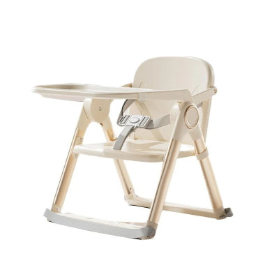 Chaise haute évolutive bébé beige avec plateau repas amovible, structure pliable en un clic, assise confortable et sécurisée.