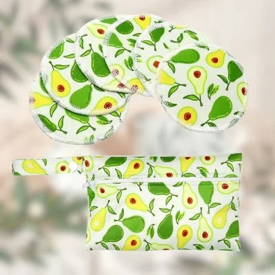 Coussinets d'allaitement au motif d'avocat, accompagnés de leur sac assorti, pour une touche fraßche et tendance.