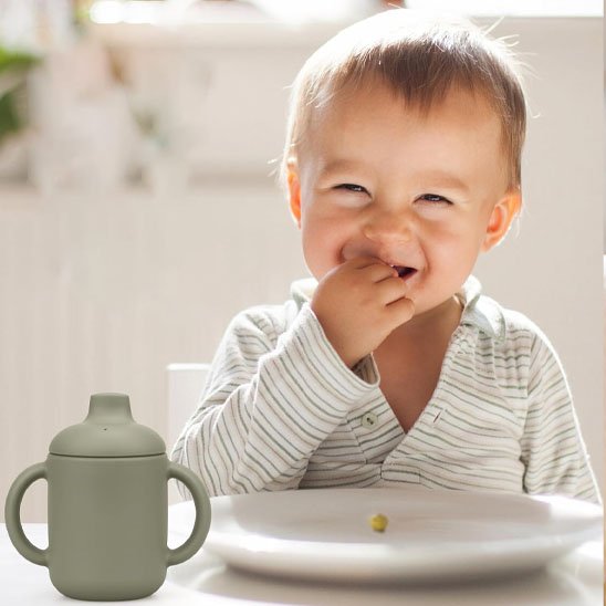 AquaGuard Duo™ – Verre anti fuite bébé à bec souple et poignées