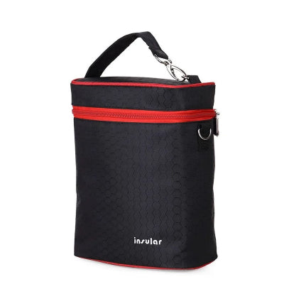 Sac isotherme Bebe noir avec détails rouges contrastants, format vertical pour deux biberons, idéal pour les sorties, la crèche ou les voyages.