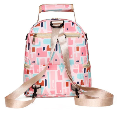 Sac isotherme Bebe géométrique vu de dos avec bretelles ajustables, pratique à porter en sac à dos ou à l'épaule pour conserver les repas de bébé.
