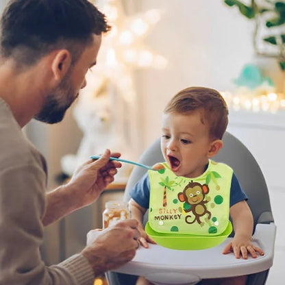 ÉcoBambino™ – Bavoir bébé imperméable à poche récupératrice - vue complémentaire | Premiers Pas Sereins