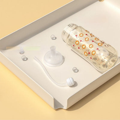 Biberon anti colique démontable et facile à nettoyer pour une hygiène optimale.