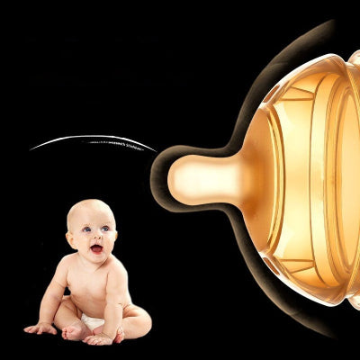 Gros plan sur la tétine en silicone du biberon anti colique, conçue pour faciliter le sevrage du bébé