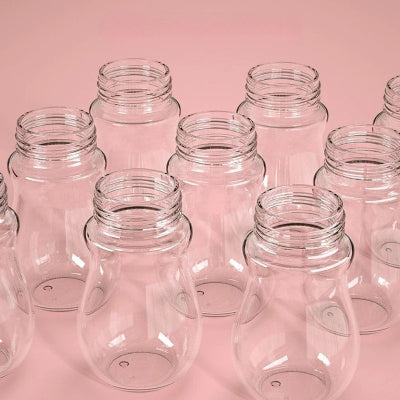 Biberon en verre borosilicate ultra-résistant, sans BPA, pour une alimentation saine et sécurisée.