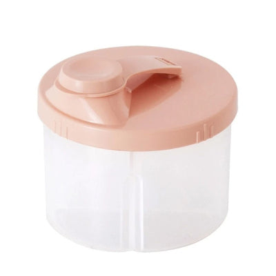 Compartiment doseur MiniLait™ rose avec fermeture étanche, pour doser le lait en poudre de bébé en toute sécurité et simplicité.

