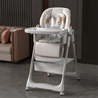 Chaise haute bébé évolutive blanche avec harnais 5 points et assise confortable, chaise pour bébé table moderne et sécurisée.