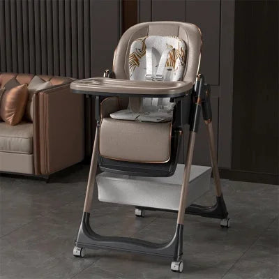 Chaise haute bébé évolutive kaki avec repose-pieds ajustable et assise rembourrée, chaise repas enfant pratique et élégante pour table familiale.