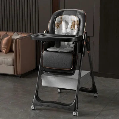 Chaise haute bébé évolutive noire moderne avec siège rembourré et repose-pieds ajustable, chaise pour bébé table élégante et sécurisée.