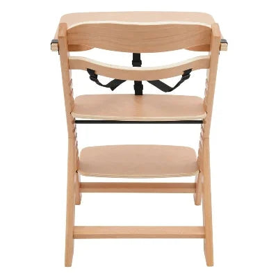 Chaise haute bébé bois vue arrière, structure solide en bois naturel avec assise réglable et harnais 3 points.