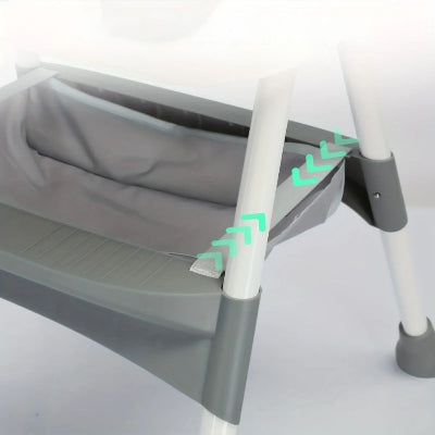 Coussin Allaitement pour Bébé intégré à une chaise haute pliable gris clair avec panier de rangement pratique sous le siège.