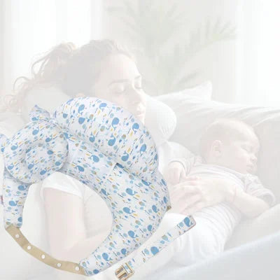Dimensions détaillées du coussin d’allaitement, avec oreiller dorsal et appui-tête pour bébé. Accessoire de maternité complet adapté au confort de maman et au maintien de bébé.

