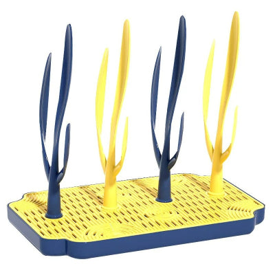 Égouttoir biberon avec design en forme d’arbre bleu et jaune, structure solide et élégante pour sécher rapidement les accessoires de bébé.
