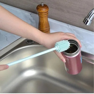 Goupillon long et fin en silicone nettoyant gourde inox et bouteille thermique sans rayure