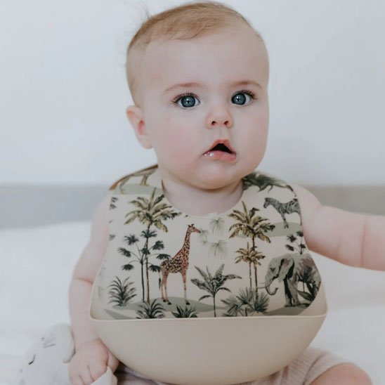SafariCatch Bib™ – bavoir bébé silicone récupérateur & réglable