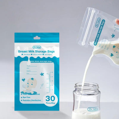 Lot de sachets conservation lait maternel avec système anti-fuite et fermeture hermétique, conçu pour une sécurité maximale.