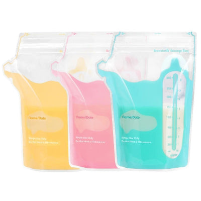 Sachets conservation lait maternel en coloris bleu, rose et jaune, pour une identification rapide selon la date ou le bébé.