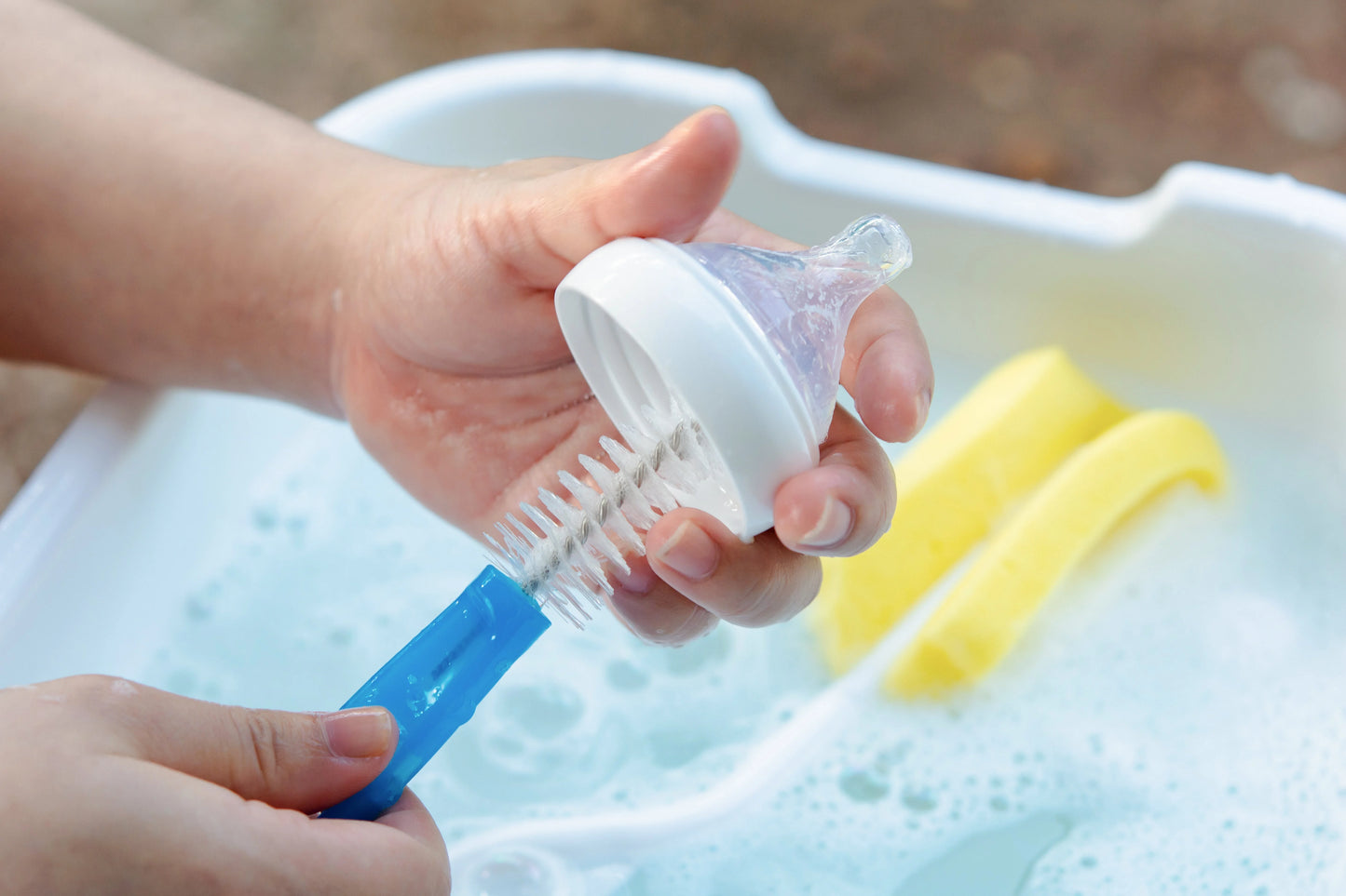 Biberon en forme de sein - vue principale — allaitement et repas bébé serein
